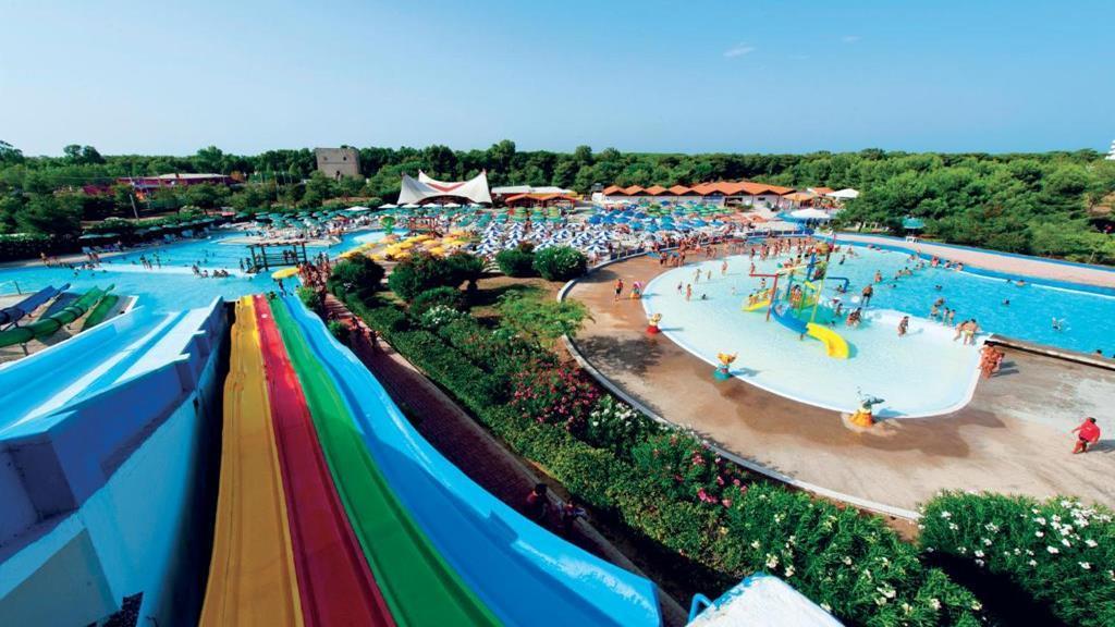 Villaggio Albatros Resort Лезина Екстериор снимка