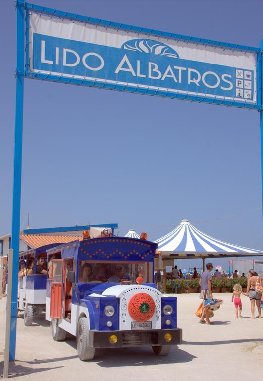 Villaggio Albatros Resort Лезина Екстериор снимка