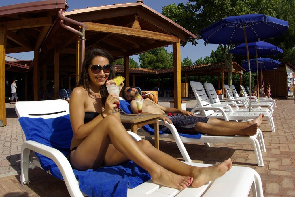 Villaggio Albatros Resort Лезина Екстериор снимка