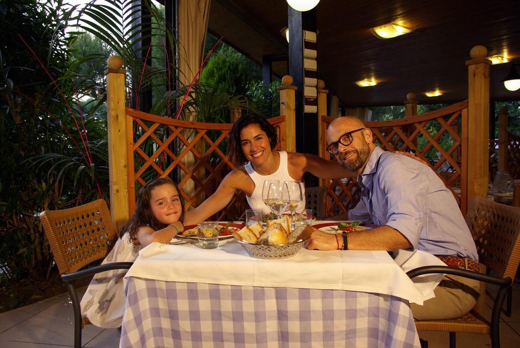 Villaggio Albatros Resort Лезина Екстериор снимка