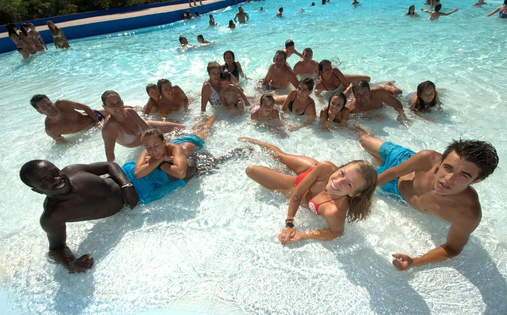 Villaggio Albatros Resort Лезина Екстериор снимка