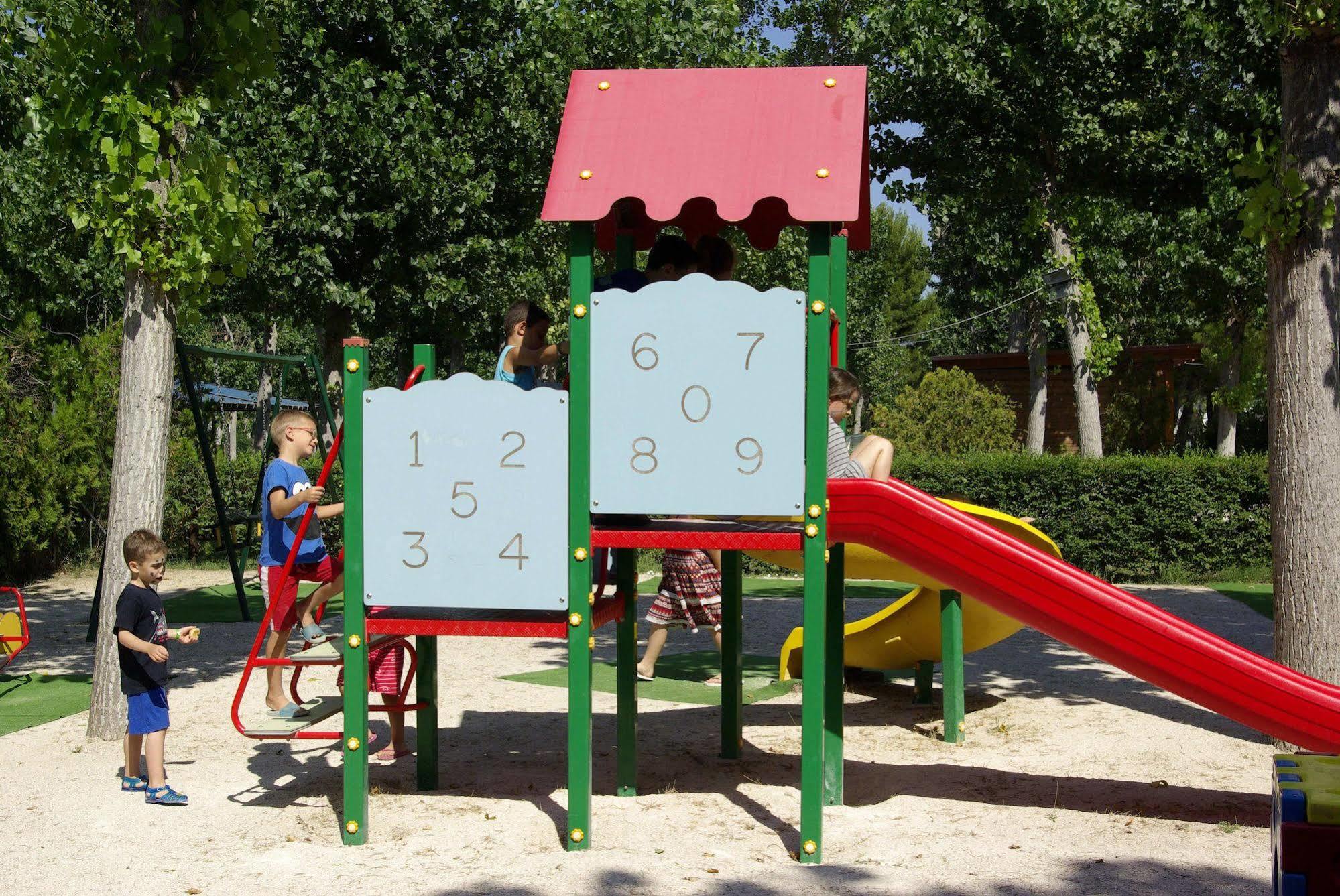Villaggio Albatros Resort Лезина Екстериор снимка